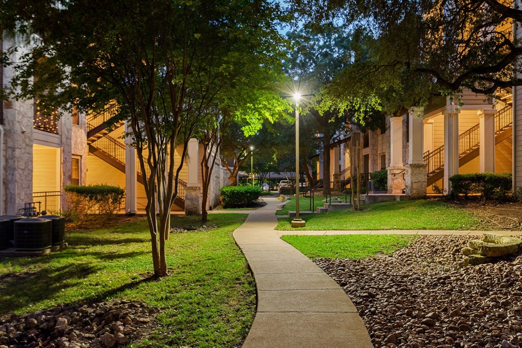 Bell Austin Southwest Apartments, 3621 West Slaughter Lane, Austin, TX